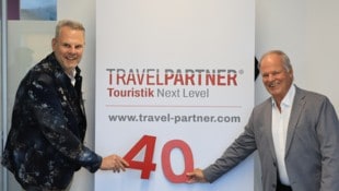 Stolz auf 40er – Michael Poot (li.) und Ronald Hulsebosch