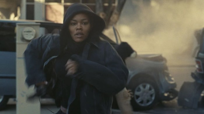 Teyana Taylor als Perfidia Beverly Hills: Untergetauchte Revolutionärin und Mutter.