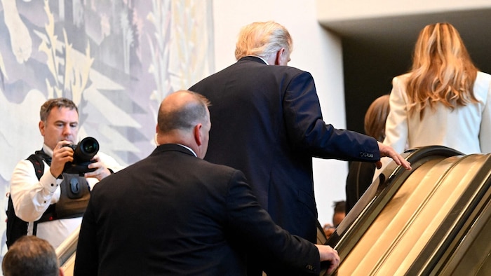 Trump auf der Pannen-Rolltreppe im UNO-Hauptquartier