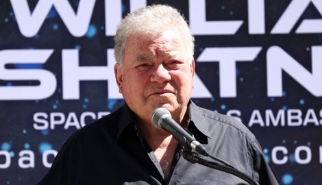 William Shatner ist von Fake-KI-Bildern von sich im Netz angewidert. Denn er ist weder an Krebs ...