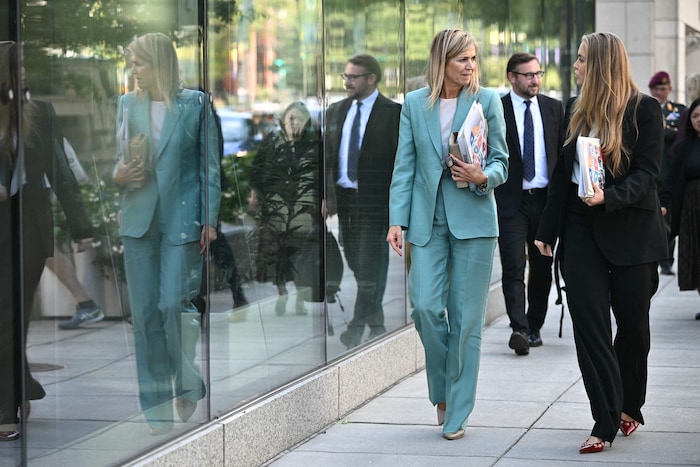 Kronprinzessin Amalia begleitet Mama Máxima zur UNO in New York – modisch lernt sie von ihr, ...