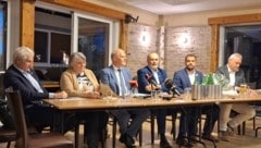 Am Podium:  Stephan Kriwanek, Hannelore Ursula Horak, Franz Öller, Landeshauptmann Hans Peter ...