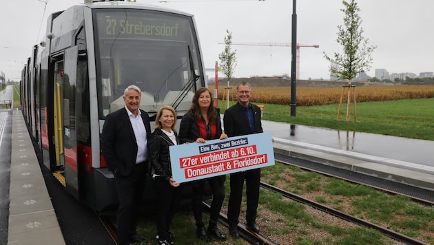 Donaustadt-Bezirkschef Ernst Nevrivy (SPÖ), Wiener Linien-Chefin Alexandra Reinagl, ...