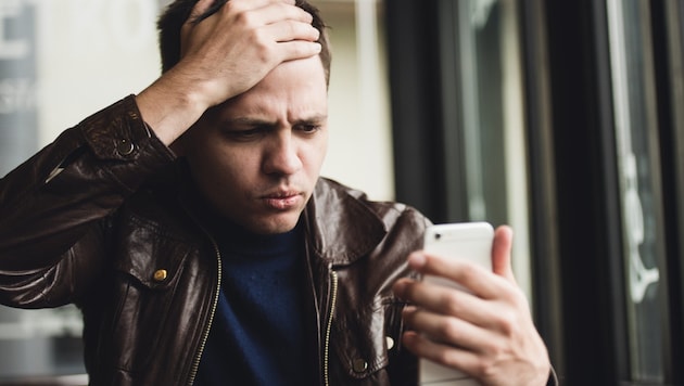 Es kursieren derzeit gefälschte SMS-Nachrichten, die suggerieren, dass ein Bußgeld offen ist ...