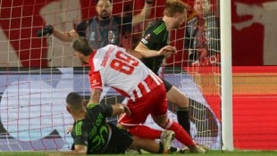 Marko Arnautovic (Mitte) ließ Roter Stern Belgrad jubeln.