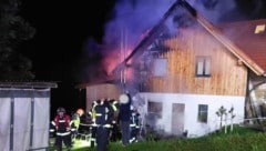 Das Haus in Lasberg wurde durchs Feuer schwer beschädigt.