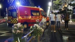 Fast zehn Jahre nach dem Anschlag von Nizza soll ein verdächtiger Islamist vor ein Gericht im ...