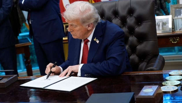 US-Präsident Donald Trump will mit der Abspaltung des US-Geschäfts von TikTok den Einfluss ...