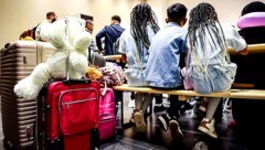 Abgelehnte Asylwerber am Flughafen Rotterdam