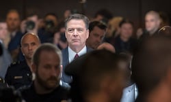James Comey werden Falschaussage und die Behinderung einer Untersuchung des Kongresses ...