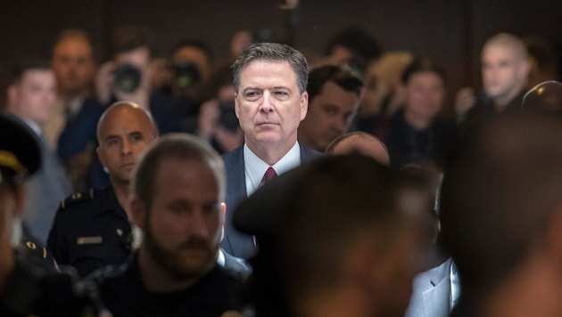 James Comey werden Falschaussage und die Behinderung einer Untersuchung des Kongresses ...