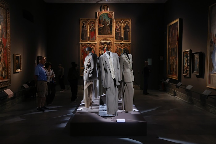 Ausstellung „Giorgio Armani: Mailand aus Liebe“