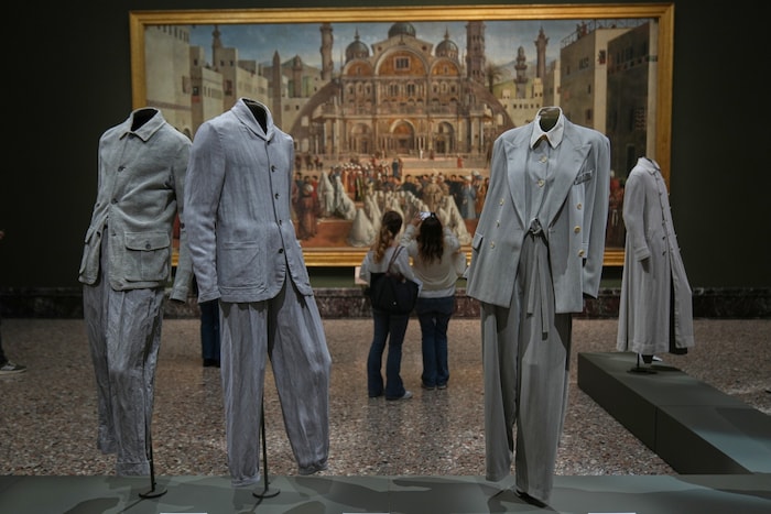 Ausstellung „Giorgio Armani: Mailand aus Liebe“