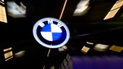 Auch im Jahr 2024 rief BMW wegen Brandgefahr durch eine defekte Wasserpumpe weltweit Fahrzeuge ...