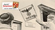 Kriegsende in Lockenhaus 1945: Russische Soldaten entfernen ein Schild der NSDAP-Ortsgruppe.
