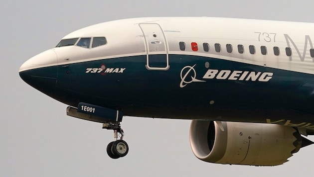 Die US-Luftfahrtbehörde FAA lockert die Auflagen für den Flugzeughersteller Boeing, die nach ...