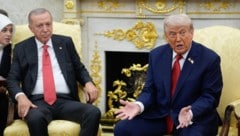 Von links: Der türkische Präsident Recep Tayyip Erdogan und US-Präsident Donald Trump haben sich ...