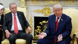Von links: Der türkische Präsident Recep Tayyip Erdogan und US-Präsident Donald Trump haben sich ...