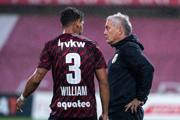 Coach Markus Mader und Abwehrchef Willy Rodrigues.