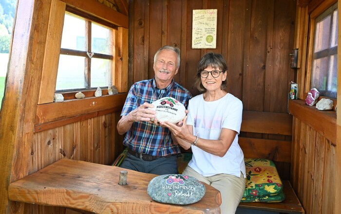 Seine Schwester nominierte Robert und war bei der Herzensfahrt mit dabei.