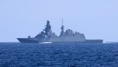 Die Gaza-Flotte wird weiterhin von einer italienischen Fregatte, der „Alpino“, sowie einem ...