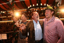 Arnold Schwarzenegger mit Sohn Christopher