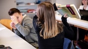 Körperliche Attacken sind je nach Schwere ein Grund für eine Suspendierung.
