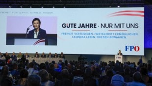 Marlene Svazk bei ihrem ersten Bundesparteitag in Salzburg als Gastgeberin – beim letzten ...
