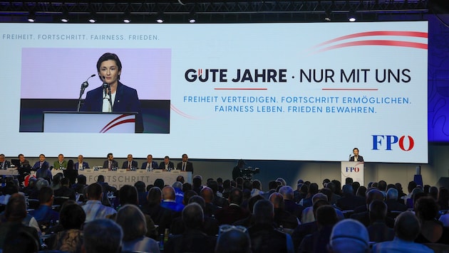 Marlene Svazk bei ihrem ersten Bundesparteitag in Salzburg als Gastgeberin – beim letzten ...