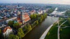 Die Isar fließt auf knapp 14 Kilometern durch München. (Symbolbild) 