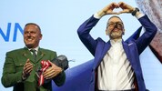 Auch der steirische Landeshauptmann Mario Kunasek (li.) gratulierte Herbert Kickl zur Wiederwahl ...