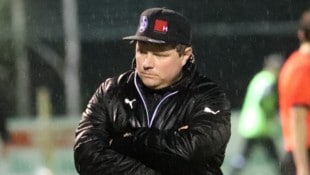 Trotz Auswärtssieg bedient: Schwarzach-Trainer Mario Krimbacher