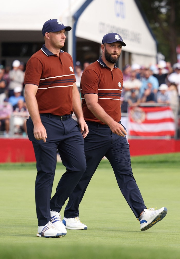 Sepp Straka und Jon Rahm verloren am letzten Loch gegen JJ Spaun und Xander Schauffele.