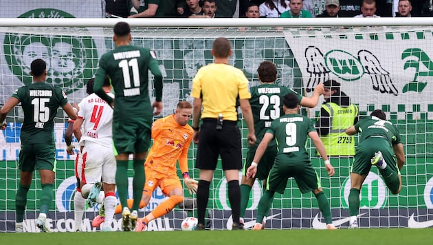 Beim Spiel zwischen Wolfsburg und Leipzig kam es zu einer Aufreger-Szene.
