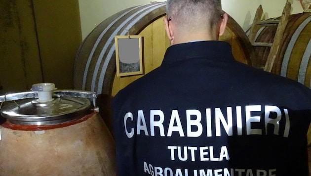 Die Flaschen waren mit gefälschten Etiketten versehen, der Wein wurde vernichtet.