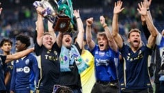 Thomas Müller (re.)