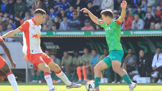 Im bisher einzigen Saisonduell gewannen Ratkov (li.) und Co. gegen die WSG (Müller) mit 2:1.