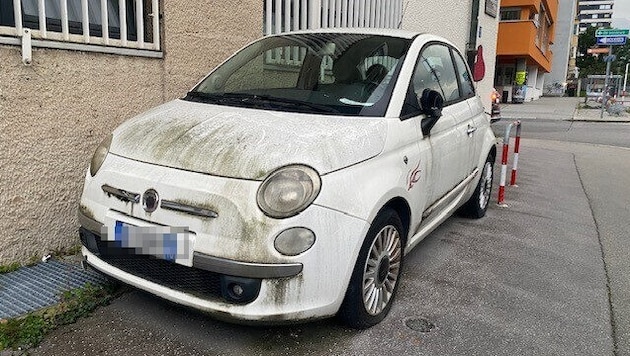 The white paintwork has long since shown traces of gray-green.