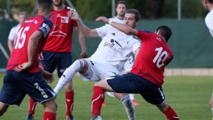 Klub-Ass Andreas Jäger (in weiß) zauberte bei Tamsweg-Heimsieg. 