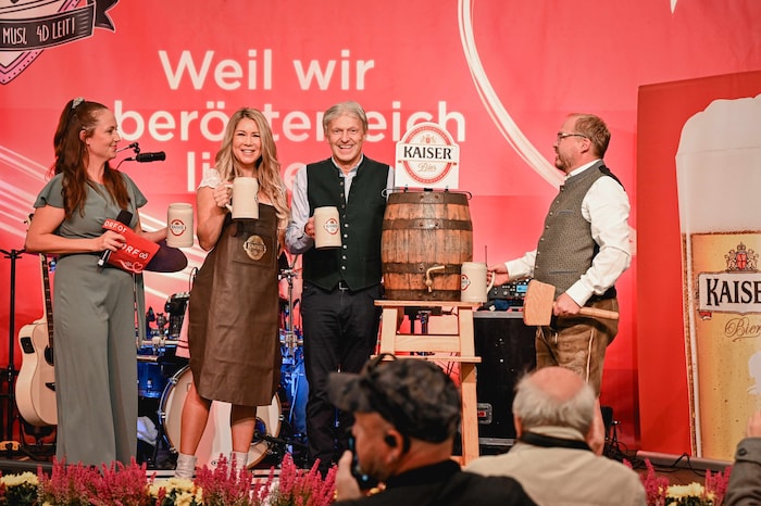 Nach 25 Schlägen floss der Gerstensaft dann Gott sei Dank in vollen Zügen.