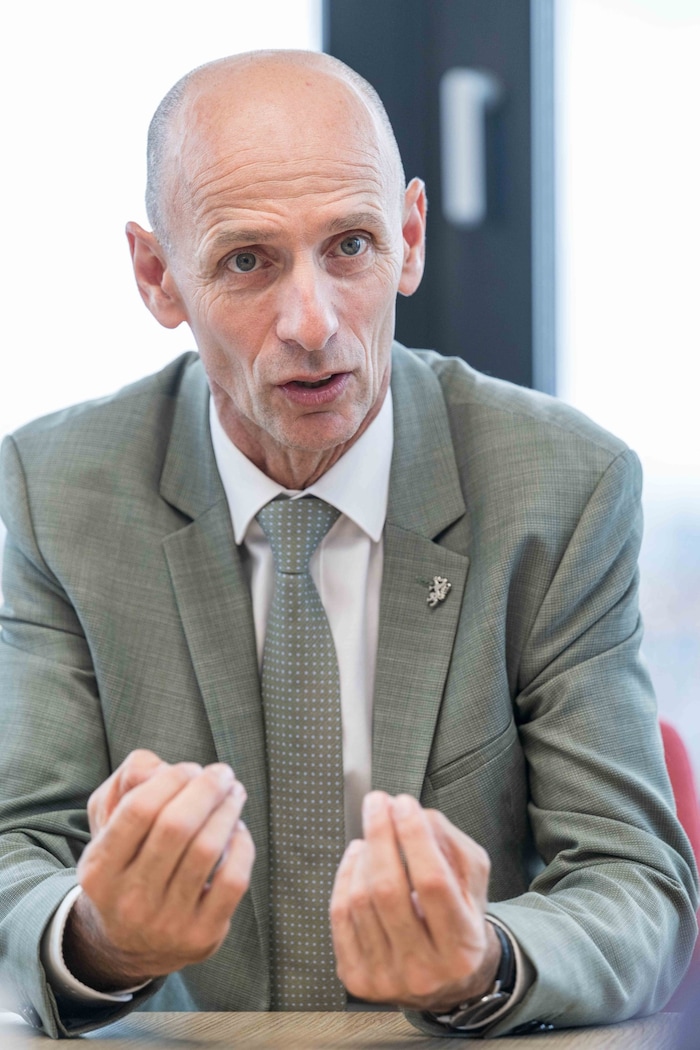 Landesrat für Arbeit, Finanzen und Wirtschaft: Willibald Ehrenhöfer.