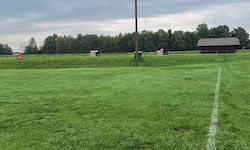 Die Plätze in Gneis sind von Wellen geprägt.