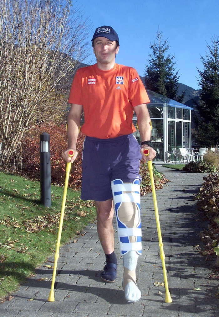 Nach der schweren Verletzung im Oktober 2002 musste der Mellauer zwar seine Karriere beenden, ...