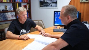 Der streitbare Ex-Gemeinderat Gerald Depaoli (links) mit seinem Anwalt Patrick Gaulin