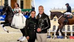 Opernsängerin Alexandra Reinprecht (links) trat sogar zu Pferd auf. 