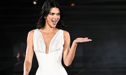 Kendall Jenner, hier auf dem Laufsteg, feierte diese Woche ihren 30er. Und überraschte die Fans ...
