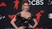 Jessica Simpson lüftet ein sexy Geheimnis und verrät, was sie unten drunter trägt.