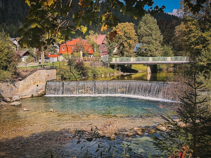 Und ständig rauscht das Wasser.