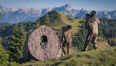 Stundenlanges Ausharren im Zelt, dann geht‘s mit der Kamera los.