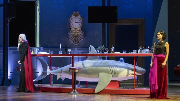 Erica Eloff als Feldmarschallin und Fenja Lukas als Sophie